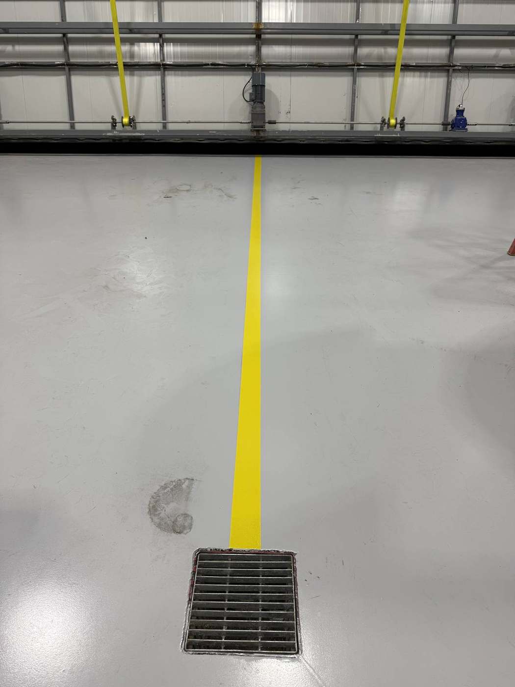 Solid Color Epoxy Industrial Warehouse Floor, Alaska